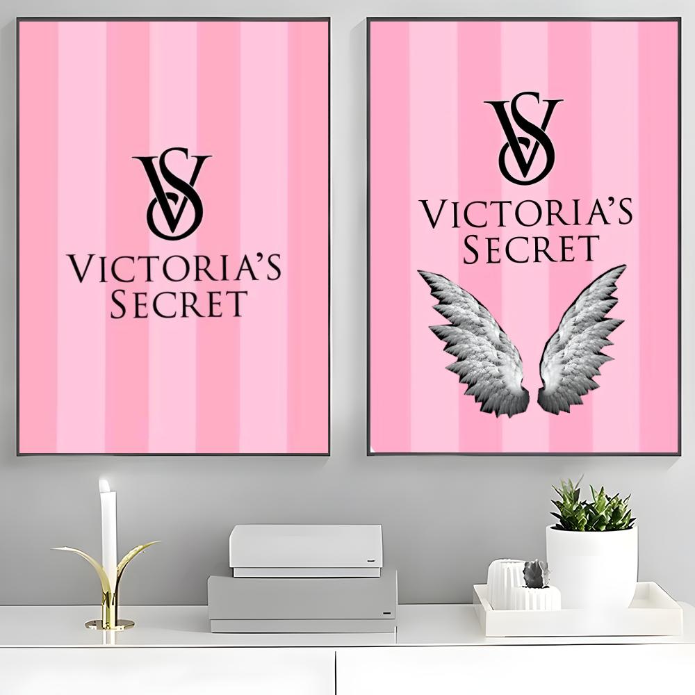 Poster V-Victoria Secret Fashi - Home Fragrance Victoria Secret recensione e prezzo